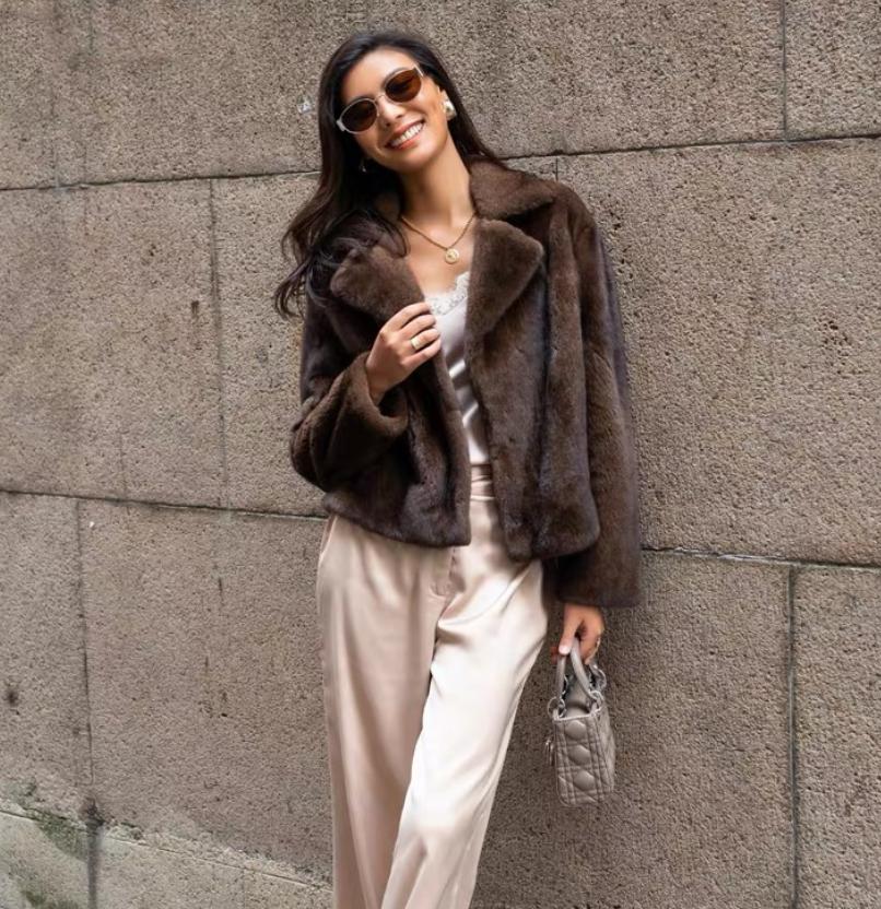 Women's 100% Genuine Mink Fur  - Street Fashion Logo 评论和价格